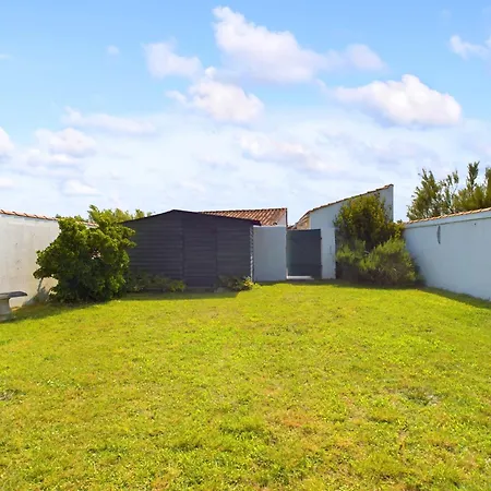 Hébergement de vacances A 180m Du Bord De Mer, Maison Pour 11 Saint-Clément-des-Baleines